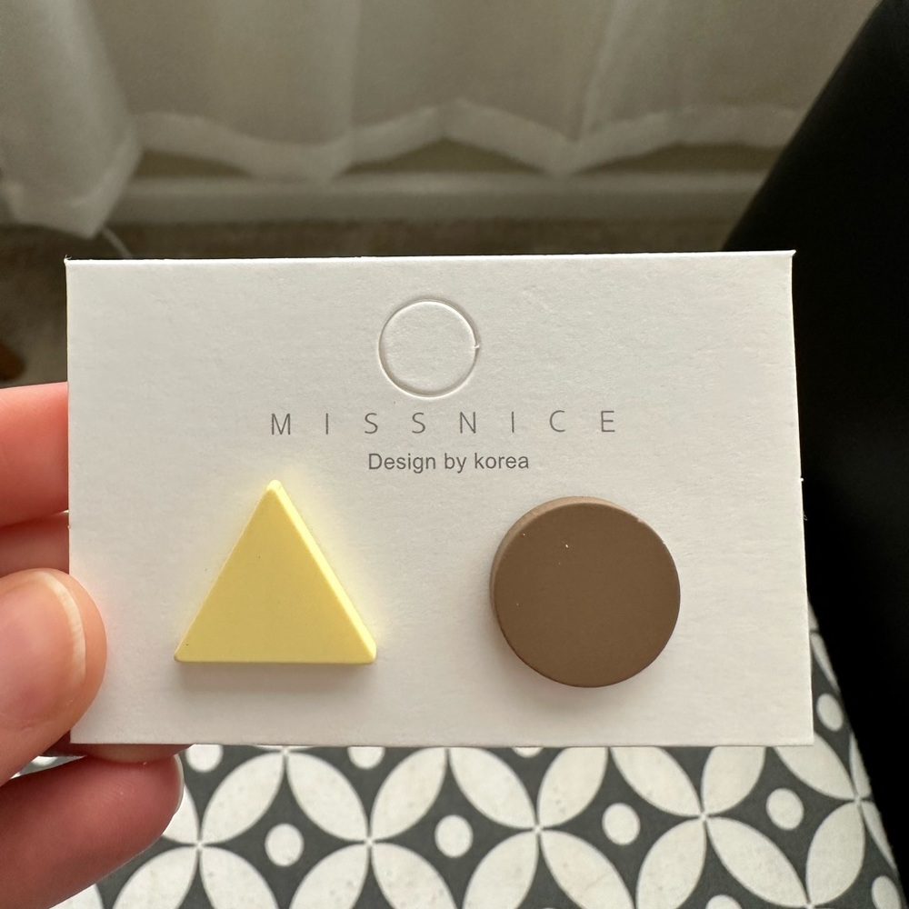 Retro Shape Fashion Statement Earrings